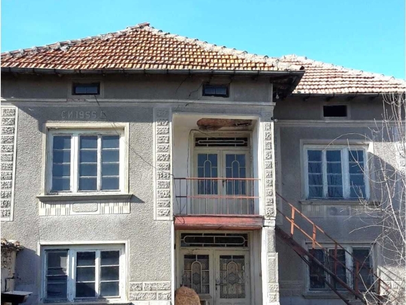 Къща в Велико Търново, Акация - 120 кв.м за 51 €/кв.м - Снимка #1