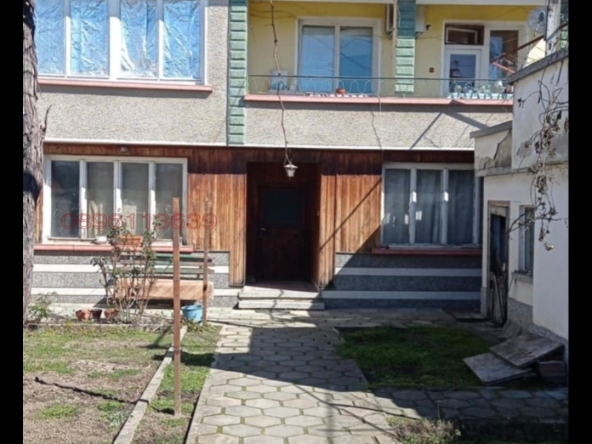 Етаж от къща в Пловдив, Мараша - 114 кв.м за 291 €/кв.м - Снимка #1