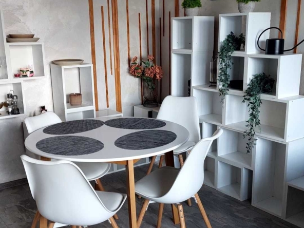 Дава се под наем Двустаен апартамент в Пирдоп - 63 кв.м за 306 € - Снимка #1