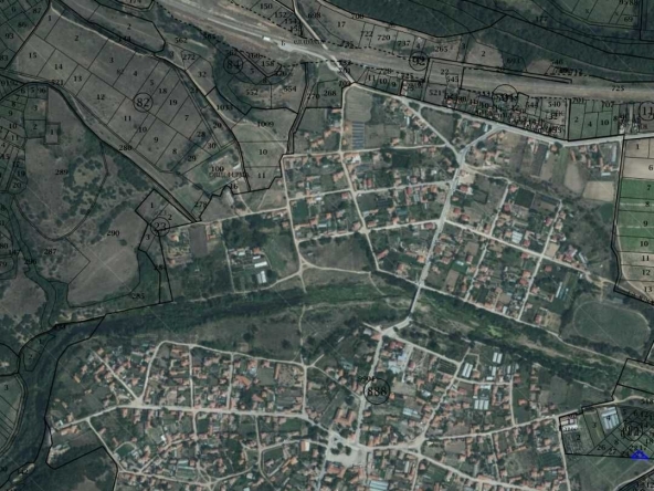 Парцел в Харманли - 902 кв.м за 9 €/кв.м - Снимка #1