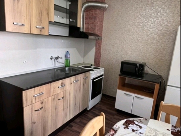 Дава се под наем Двустаен апартамент в София, Люлин 9 - 67 кв.м за 433.5 € - Снимка #1