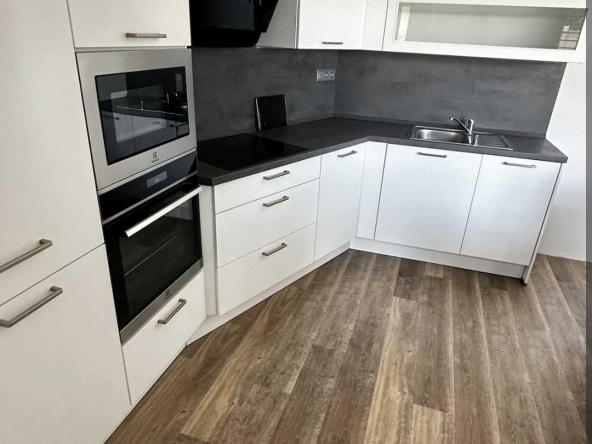 Дава се под наем Двустаен апартамент в София, Зона Б-18 - 49 кв.м за 475 € - Снимка #1