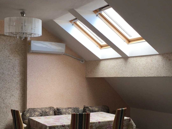 Дава се под наем Мезонет в Бургас, Лазур - 95 кв.м за 382.5 € - Снимка #1