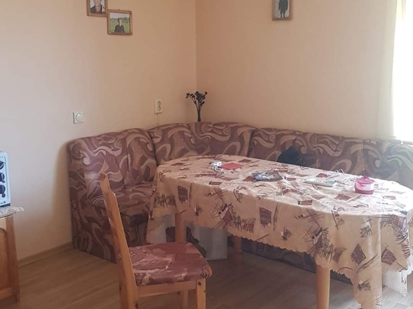Етаж от къща в Дупница - 75 кв.м за 646 €/кв.м - Снимка #1