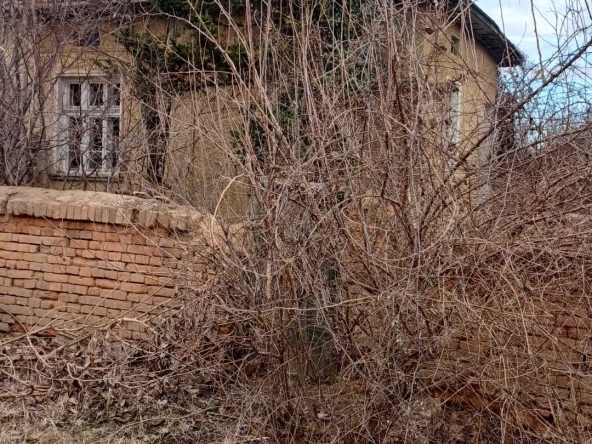 Къща в с. Горни Дъбник, Област Плевен - 68 кв.м за 133 €/кв.м - Снимка #1