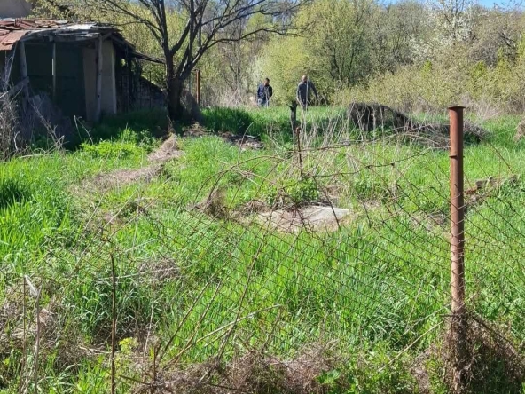 Парцел в с. Василовци, Област София-област - 650 кв.м за 16 €/кв.м - Снимка #1