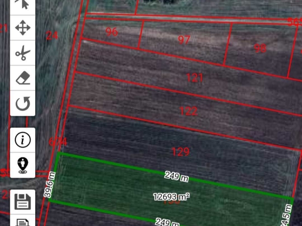 Парцел в Пловдив, Център - 25200 кв.м за 4 €/кв.м - Снимка #1