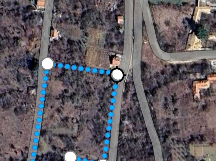 Парцел в с. Лозево, Област Шумен - 4440 кв.м за 11 €/кв.м - Снимка #1