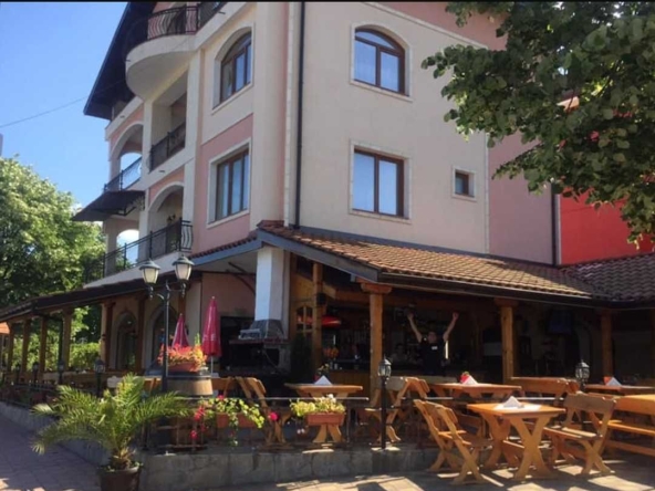 Дава се под наем Заведение в Варна, м-т Евксиноград - 250 кв.м за 629.34 € - Снимка #1