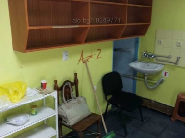 Дава се под наем Магазин в София, Център - 20 кв.м за 153 € - Снимка #1