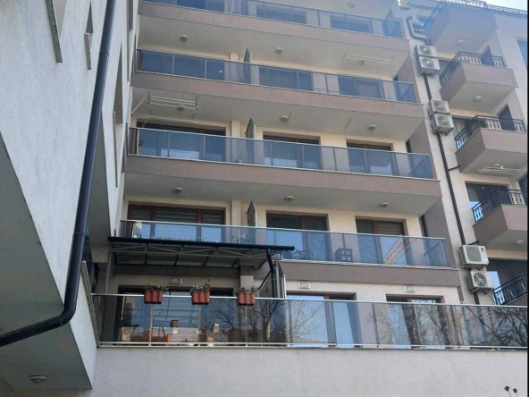 Дава се под наем Двустаен апартамент в Пловдив, Гагарин - 50 кв.м за 368.73 € - Снимка #1