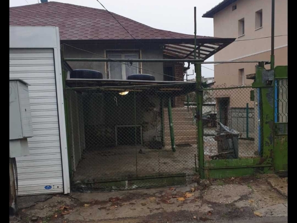 Къща в София, Орландовци - 90 кв.м за 833 €/кв.м - Снимка #1