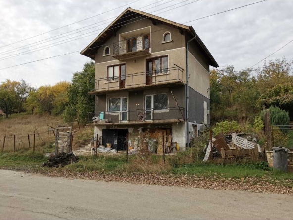 Къща в Перник, Център - 240 кв.м за 309 €/кв.м - Снимка #1