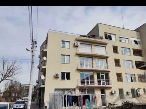 Дава се под наем Двустаен апартамент в Харманли - 72 кв.м за 306 € - Снимка #1