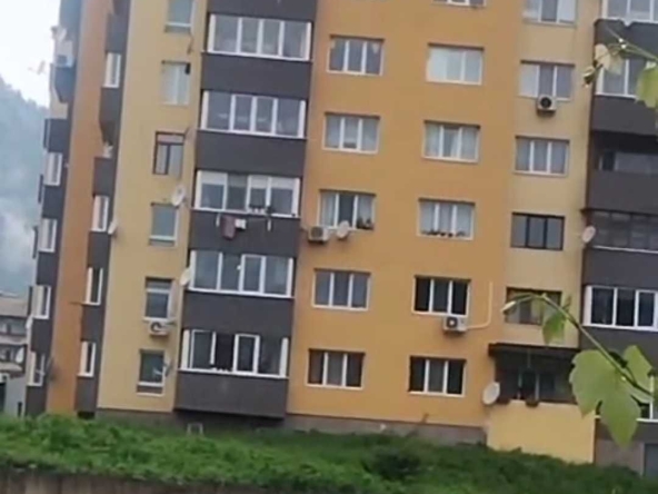 Тристаен апартамент в Тетевен - 65 кв.м за 576 €/кв.м - Снимка #1