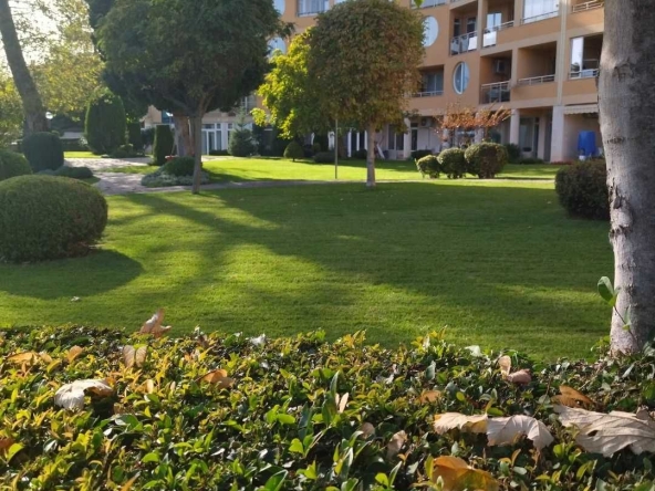 Дава се под наем Едностаен апартамент в Варна, Гръцка махала - 30 кв.м за 306 € - Снимка #1