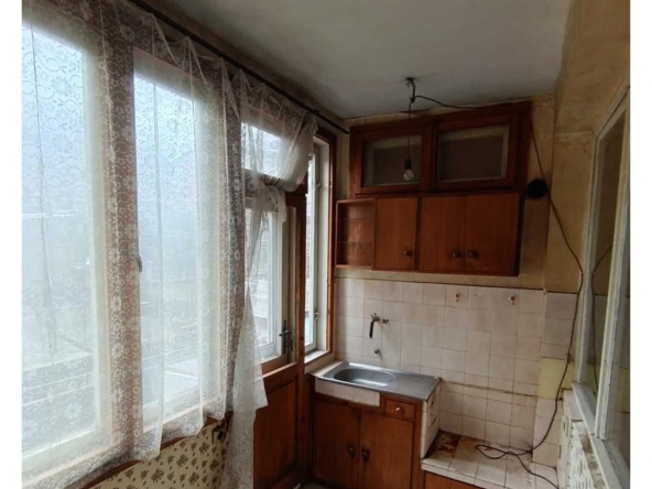 Двустаен апартамент в с. Динево, Област Хасково - 55 кв.м за 603 €/кв.м - Снимка #1