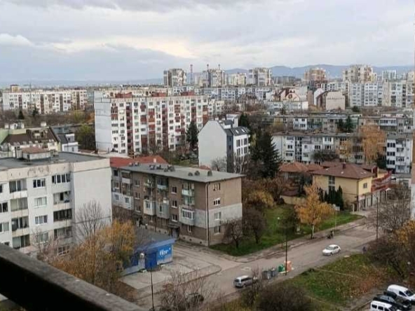 Тристаен апартамент в София, Връбница 1 - 100 кв.м за 2500 €/кв.м - Снимка #1