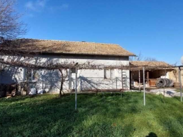 Къща в с. Кардам, Област Търговище - 80 кв.м за 185 €/кв.м - Снимка #1