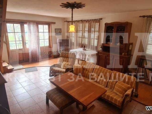 Къща в с. Марково, Област Пловдив - 120 кв.м за 1584 €/кв.м - Снимка #1