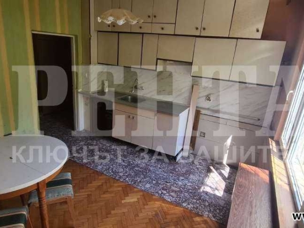 Тристаен апартамент в Пловдив, Кючук Париж - 86 кв.м за 1405 €/кв.м - Снимка #1