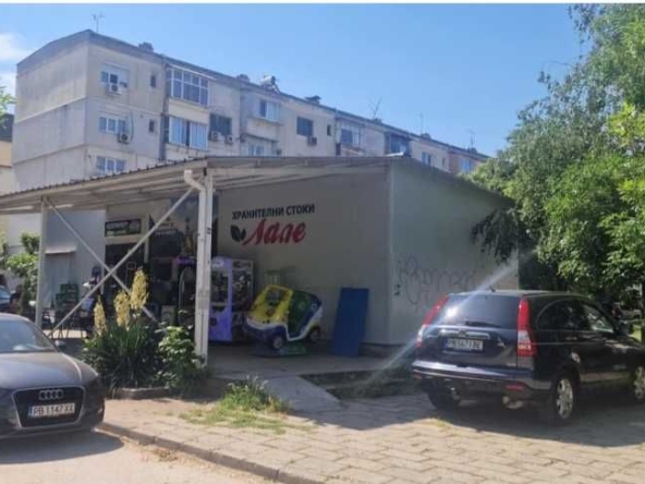 Дава се под наем Магазин в Пловдив, Кючук Париж - 77 кв.м за 25499.49 € - Снимка #1