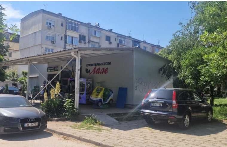 Дава се под наем Магазин в Пловдив, Кючук Париж - 77 кв.м за 25499.49 € - Снимка #1