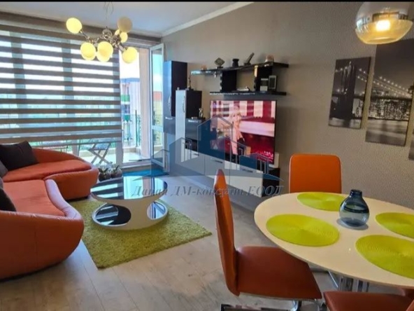 Двустаен апартамент в Шумен, Пазара - 78 кв.м за 1795 €/кв.м - Снимка #1