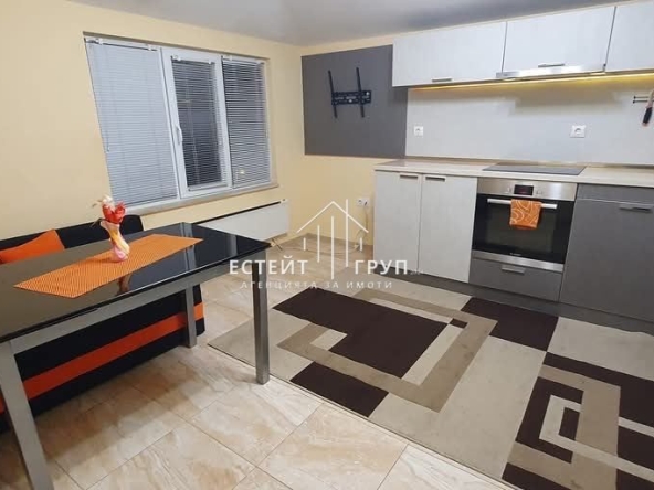 Дава се под наем Многостаен апартамент в с. Тополи, Област Варна - 140 кв.м за 408 € - Снимка #1