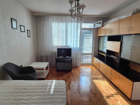 Дава се под наем Едностаен апартамент в София, Разсадника - 43 кв.м за 398.82 € - Снимка #1