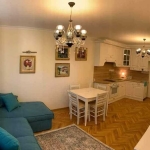 Дава се под наем Тристаен апартамент в София, Център - 76 кв.м за 900 € - Снимка #1