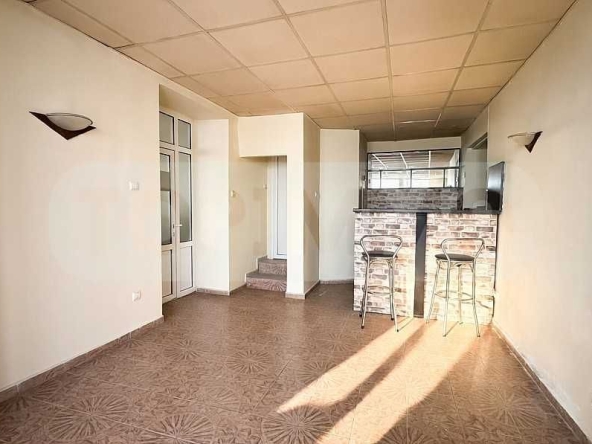 Дава се под наем Офис в Варна, Център - 75 кв.м за 398.82 € - Снимка #1