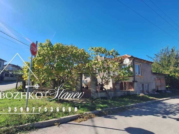 Къща в с. Горен чифлик, Област Варна - 65 кв.м за 495 €/кв.м - Снимка #1