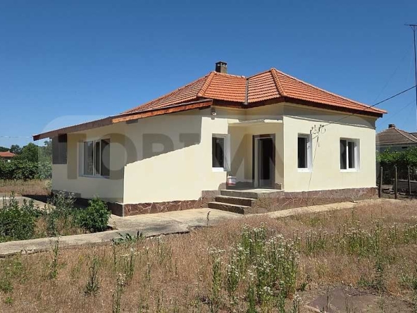 Къща в с. Дропла, Област Добрич - 83 кв.м за 564 €/кв.м - Снимка #1