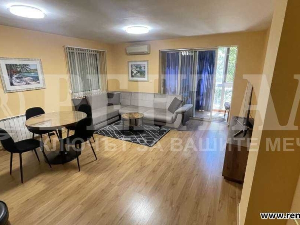 Дава се под наем Тристаен апартамент в Пловдив, Център - 115 кв.м за 600 € - Снимка #1