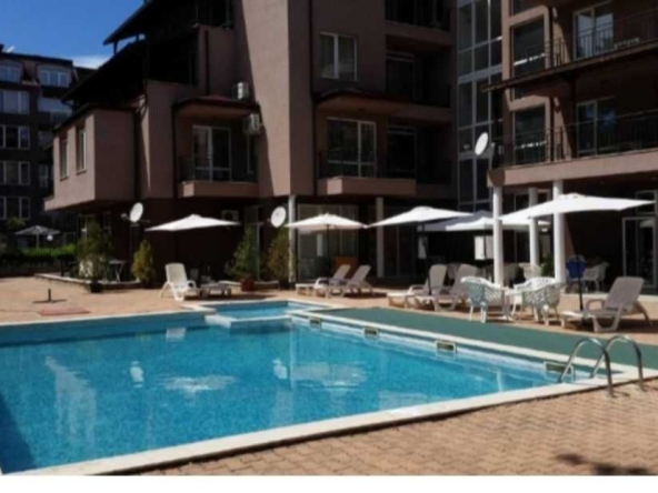 Двустаен апартамент в к.к. Слънчев бряг - 65 кв.м за 1031 €/кв.м - Снимка #1