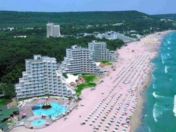 Едностаен апартамент в Добрич, м-т Газибаба - 21 кв.м за 972 €/кв.м - Снимка #1