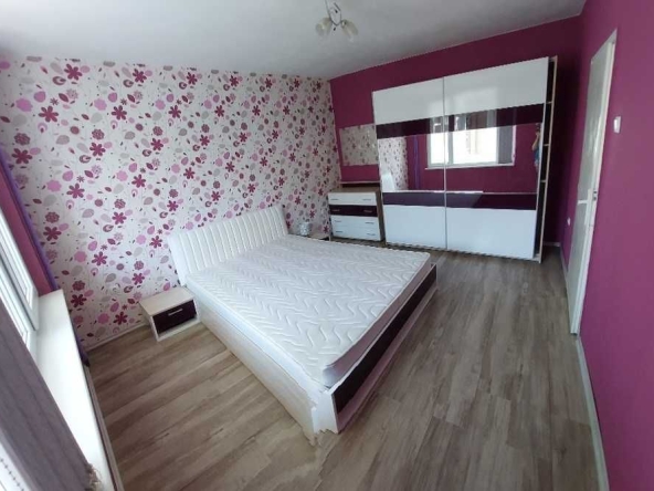 Дава се под наем Тристаен апартамент в Пловдив, Христо Смирненски - 80 кв.м за 367.2 € - Снимка #1