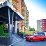 Дава се под наем Едностаен апартамент в к.к. Дюни - 40 кв.м за 348.84 € - Снимка #1
