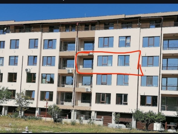 Дава се под наем Тристаен апартамент в Плевен, Идеален център - 60 кв.м за 408 € - Снимка #1