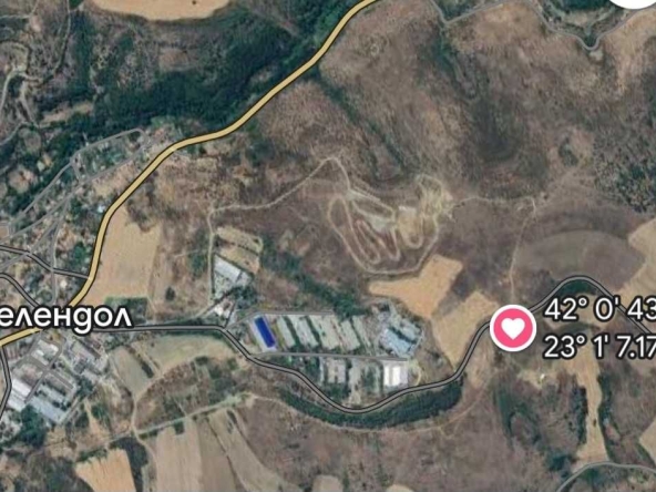 Земеделски имот в Благоевград, Широк център -  кв.м за 4372 €/дка - Снимка #1