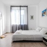 Дава се под наем Двустаен апартамент в София, Лозенец - 66 кв.м за 663 € - Снимка #1