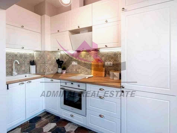 Дава се под наем Двустаен апартамент в Варна, Колхозен пазар - 50 кв.м за 500 € - Снимка #1