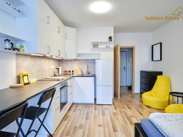 Дава се под наем Едностаен апартамент в София, Дианабад - 30 кв.м за 375 € - Снимка #1