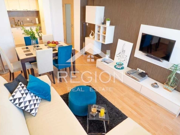 Дава се под наем Тристаен апартамент в Варна, Погреби - 70 кв.м за 433.5 € - Снимка #1