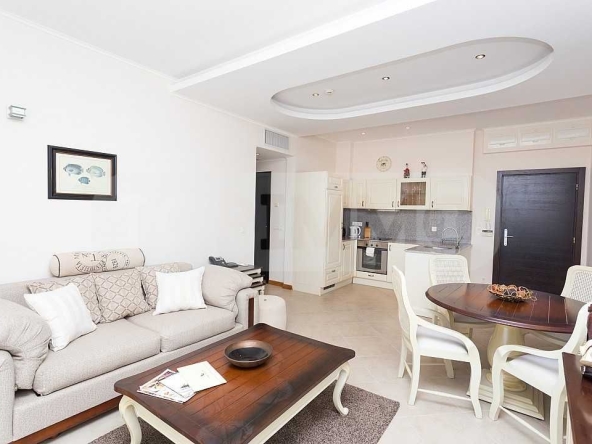 Двустаен апартамент в с. Топола, Област Добрич - 104 кв.м за 1250 €/кв.м - Снимка #1