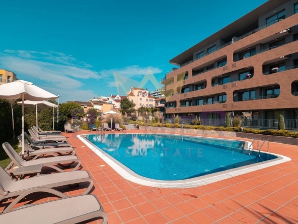 Тристаен апартамент в Варна, Бриз - 102 кв.м за 1495 €/кв.м - Снимка #1