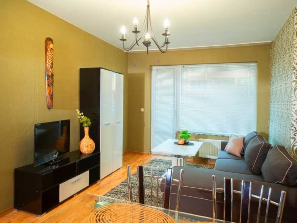 Дава се под наем Двустаен апартамент в София, Студентски град - 86 кв.м за 699 € - Снимка #1