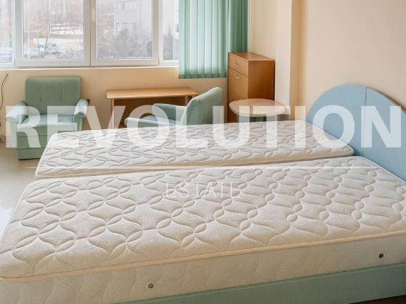 Дава се под наем Едностаен апартамент в Варна, Левски - 25 кв.м за 350 € - Снимка #1