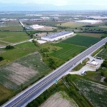 Дава се под наем Парцел в с. Царацово, Област Пловдив - 20000 кв.м за 7500 € - Снимка #1